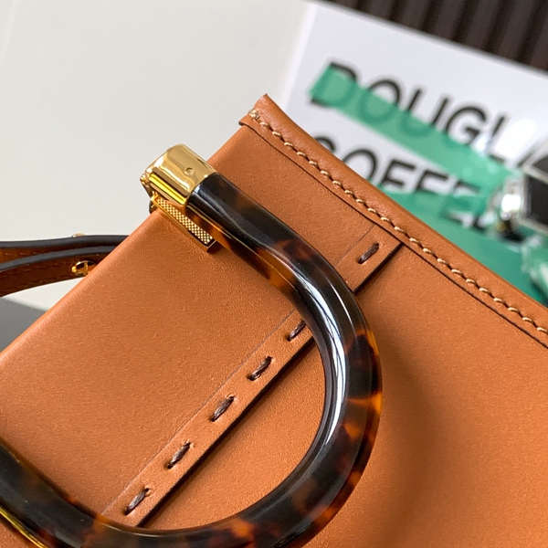 スーパーコピーブランドバッグ角部分ディテール